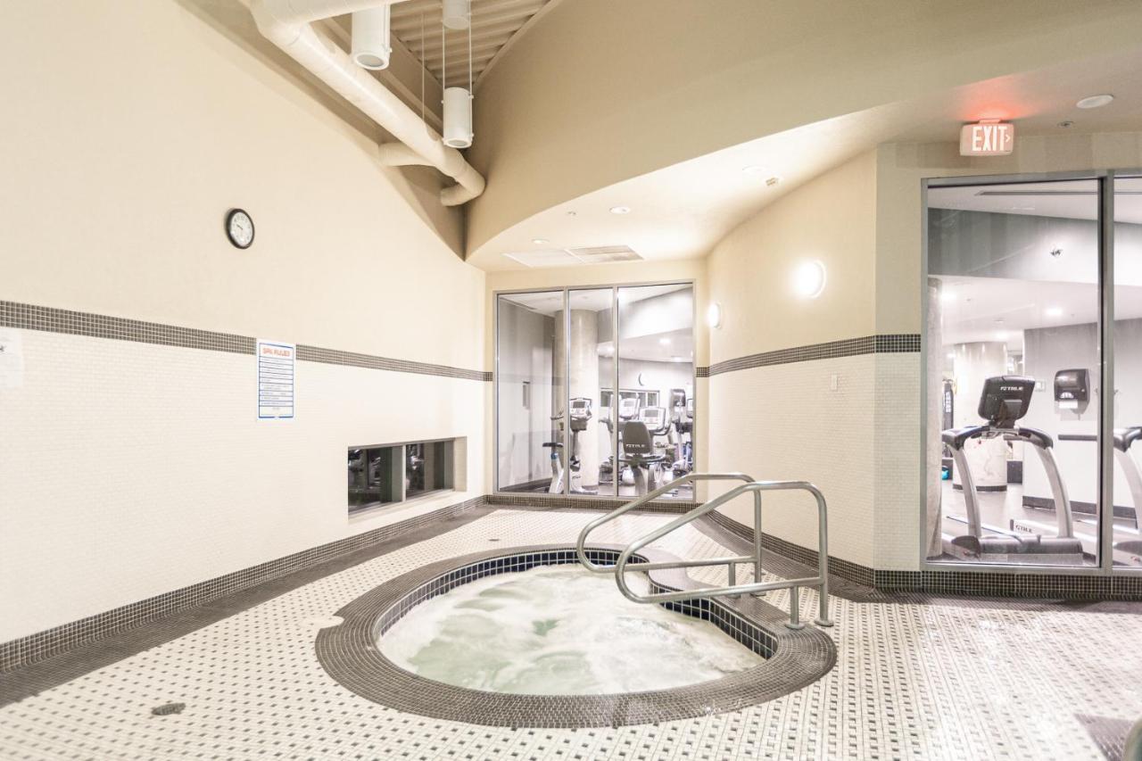 Condo In Downtown Vancouver - Near Rogers Arena 外观 照片